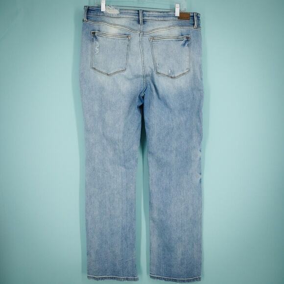 Judy Blue Size 15 32 Rory Mid Rise Straight Leg Distressed Knee Denim Jeans - Picture 3 of 8